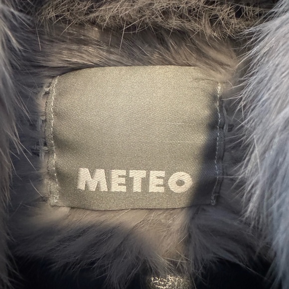 Meteo Genuine Rabbit Fur Vest - Picture 2 of 4